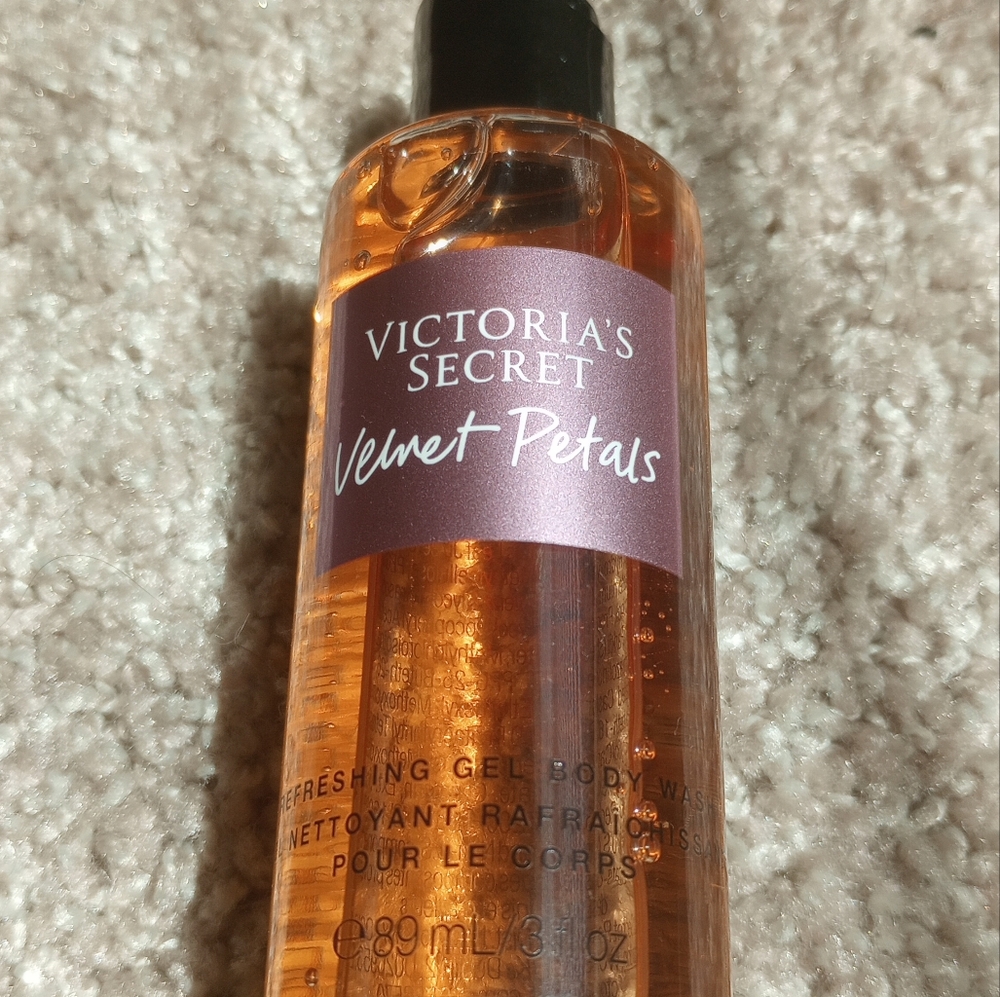 Victoria's Secret Velnet Petals